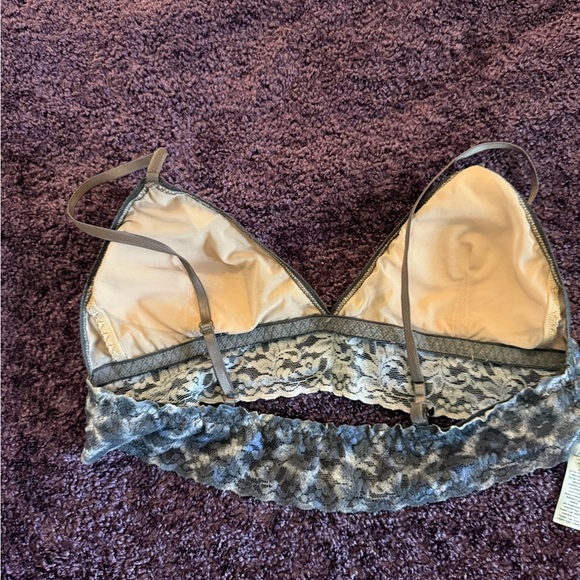 Hanky Panky Leopard Print Lace Bralette - Picture 4 of 6